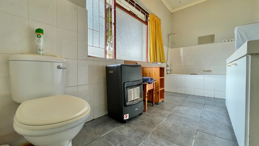 4 Bedroom Property for Sale in Dobson Western Cape